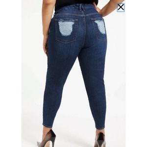 Good American GOOD WAIST W/ CHEWED BACK PKTS 4/27